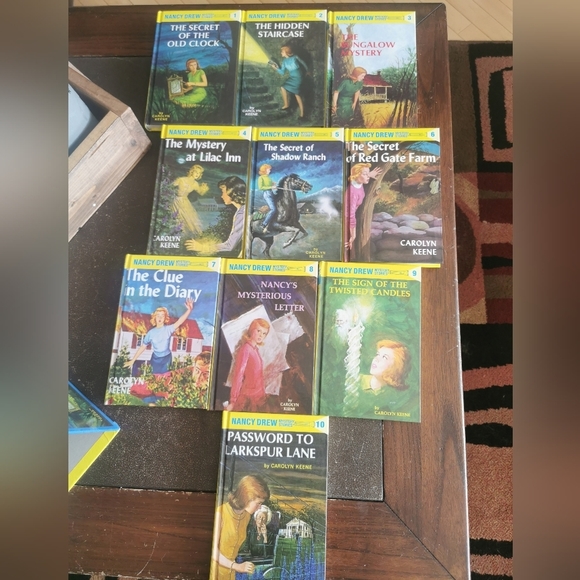 Mint condition ten Nancy Drew mystery books in a beautiful box set - Picture 2 of 11